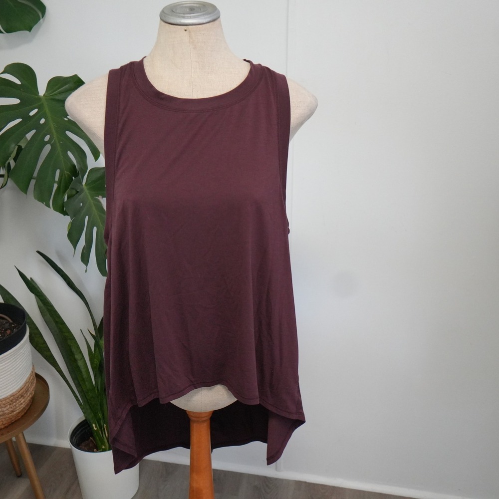 Athleta Muscle Tank Top Womens Medium Burgundy High Low Relaxed Fit Yoga Gym
